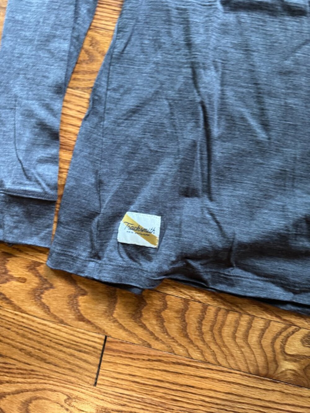 Tracksmith Harrier long-sleeve top - Picture 5 of 7